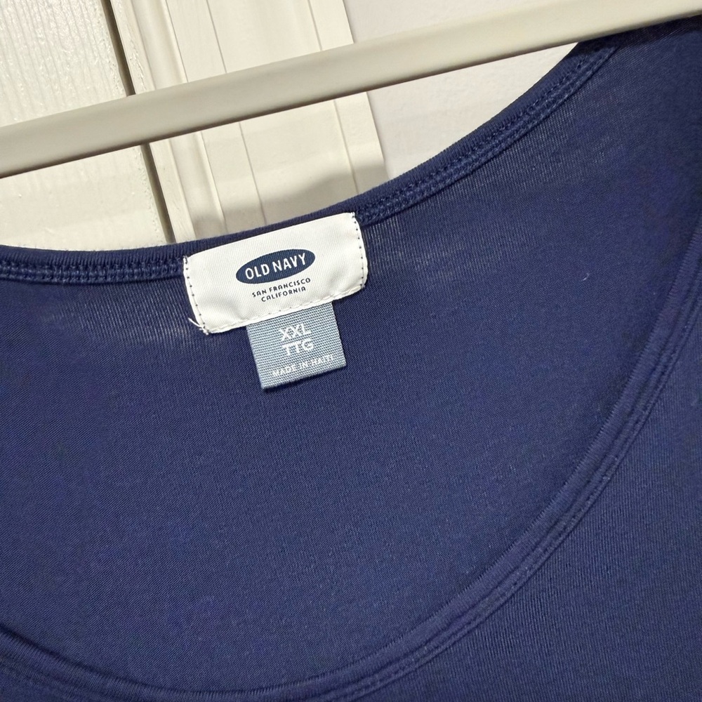 Old Navy Women's Deep Blue Tank Top - Picture 3 of 4